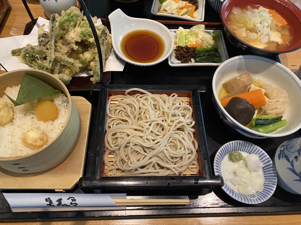 桜井甘精堂 泉石亭
