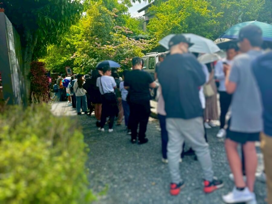 阿左美冷蔵 待ちの列