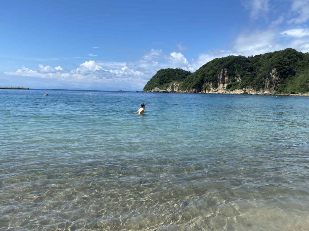 岩地海水浴場