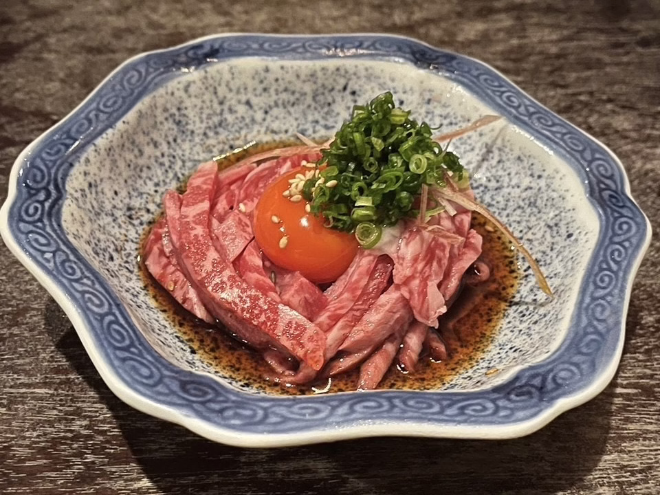 鹿六 ユッケ